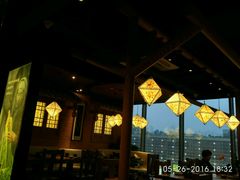 -云海肴·汽锅鸡·云南菜(天山百盛优客店)