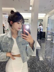 -AYO SALON