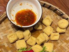 -老滇山寨•云南特色菜•地方菜•民族风情歌舞表演(金碧店)