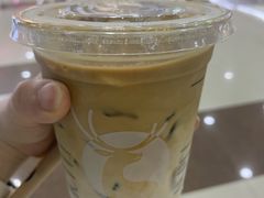 生椰拿铁-瑞幸咖啡(SM广场店)