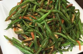 Braised Tea Tree Mushroom with Tofu Noodles