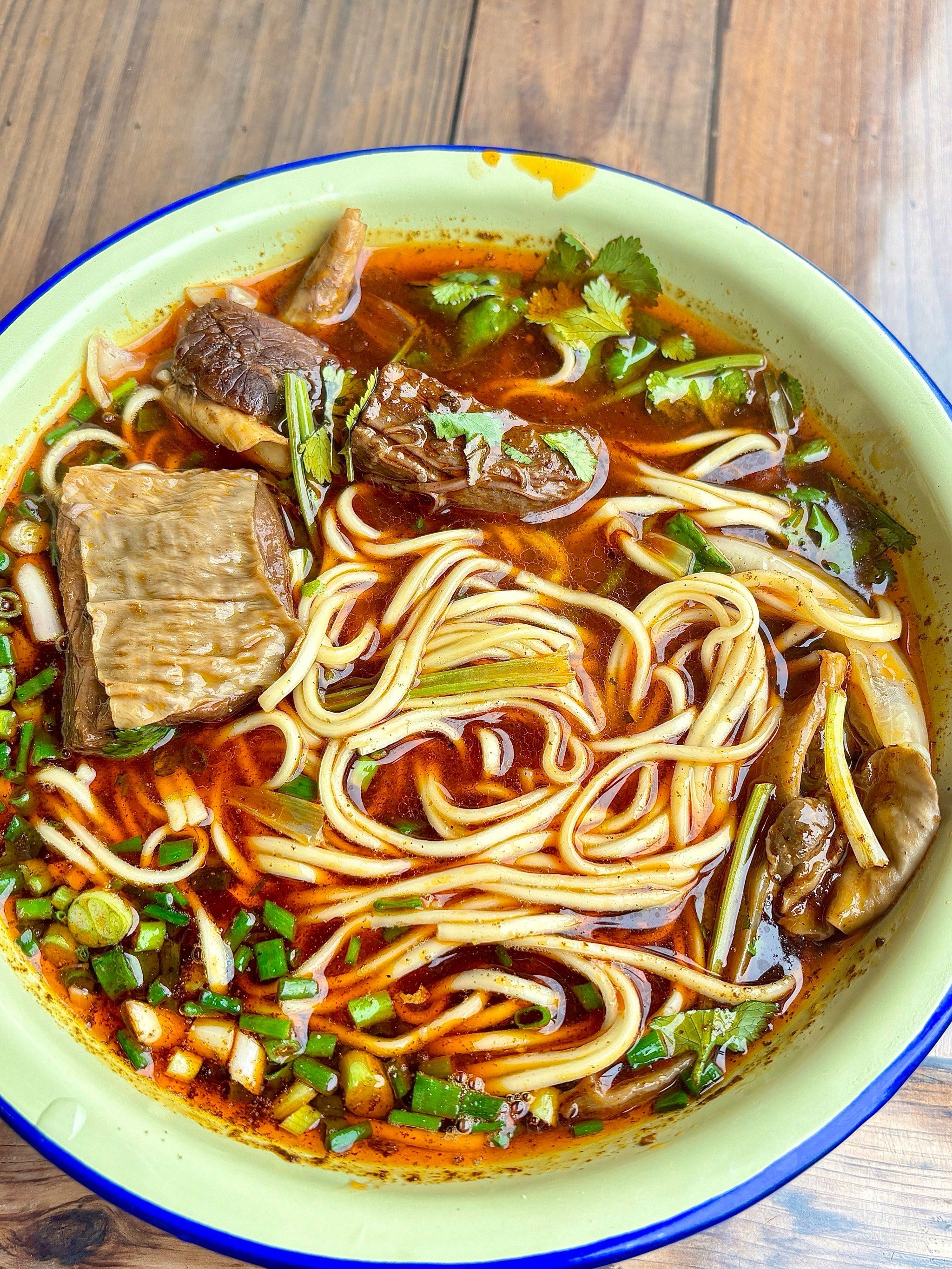 重庆人的一天从一碗牛肉面开始🍜