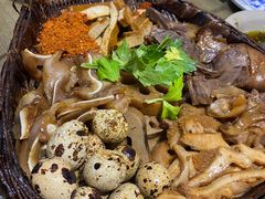 招牌筲箕卤菜-灶东家民间菜(回兴店)