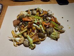 -马路牙子烧烤音乐酒馆(望京店)
