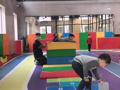 -小小特工运动馆(宝山三邻桥中心)