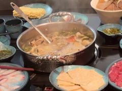 -老城鲜·小海鲜贝贝煲火锅(壹方城店)