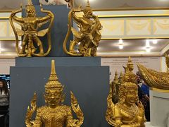 -皇家田广场(อนุสาวรีย์ทหารอาสา)