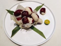 红衣少女-蝶园·装修中(BFC外滩金融中心店)