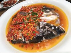 双椒蒸鱼头-湖南人家·家传湖南菜(水围店)