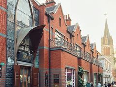 -钟书阁(松江泰晤士小镇店)