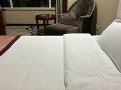 -兴芮温泉度假区