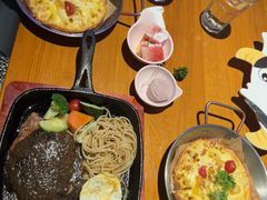 -豪客嘉族·麦尼顿西餐厅(乐福天下店)
