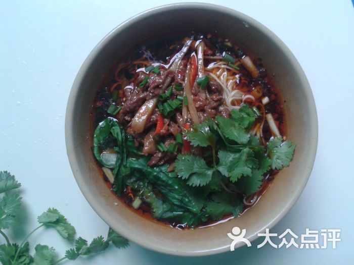 独创姜丝牛肉面