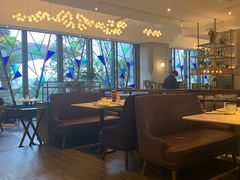 -港丽餐厅(高德置地店)