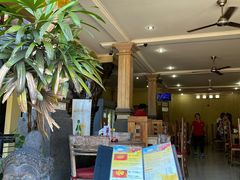 -Warung Babi Guling Ibu Oka 3