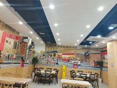 大堂-江城燕子大排档(江汉路步行街店)