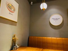 -POKEE VIA&Brunch·维娅(重庆来福士店)