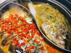 -阿瓦山寨·湘菜现炒·剁椒鱼头王(咸阳总店)