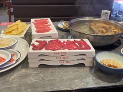 -罗二娘·鲜切牛自助火锅(罗湖东门步行街店)