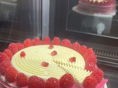-雍容荟帝王蟹活龙虾展台自助(IFS黑金店)