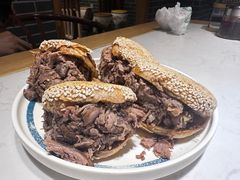 -洪峰浩老北京烧饼夹肉(角门路店)