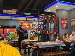 -老街烧烤大排档·地道湖北菜·龙虾馆(汉口火车站店)