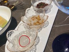 -海派悦庭·海胆烧麦·新融合菜(凯德广场店)