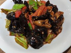 尖椒溜肥肠-上关雪東北菜(中房金谊店)
