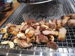 -肉甲韩国木炭烤肉(新壹街1店)