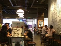 大堂-星巴克臻选(湛江鼎盛广场店)