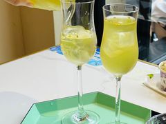 桂花乌龙冷泡茶-茶是一枝花泡茶店