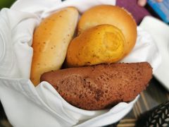 面包篮-小莫餐厅And More Restaurant西餐(北京展览馆店)
