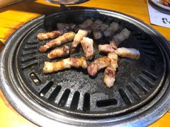 -唯成•韩国炭火烤肉 유성고기