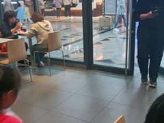 -麦当劳(世界城广场店)