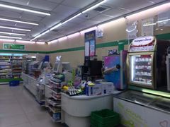 -全家便利店(长江南路站店)