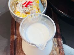 -桥边小楼·手工云南菜·古城观景小楼