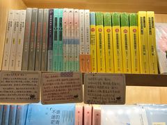 -猫的天空之城概念书店(印象城购物中心店)