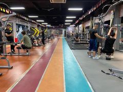 -星动力健身俱乐部(新塘店)