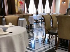 -老人和饭店(淮海中路店)