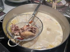 -尚尚仙·酸汤猪手·猪肚鸡火锅(华联万柳购物中心店)