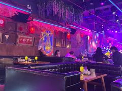 -喜鹊音乐酒馆(西街店)