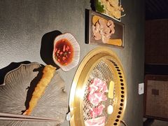 -铭牛烧肉·和牛海鲜自助(高新月牙湖店)