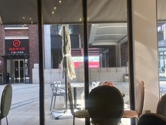 门面-朱迪小铺.半糖奶油蛋糕(海汇港店)