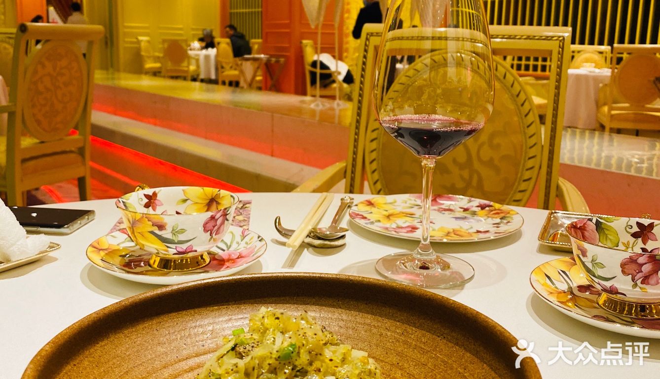 秀外慧中 食尽美肴 悦动佳丽  自己yy可好被小伙伴