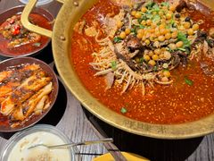 -张翻越·川渝冒菜·武汉黑鸭煲(城北万象城店)