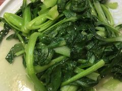 青菜炒蘑菇-涌觅名灶·本地海鲜宁波菜(财富广场店)
