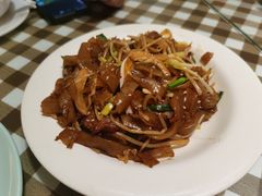 -新大咀港式茶餐厅(宝山万达店)