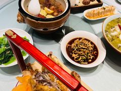 -江城小馆陕南妈妈菜·全球旅行餐厅(钟楼店)