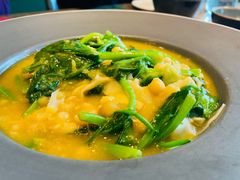 豌豆黄浸豌豆尖-半山腰·云南菜(侨福芳草地店)