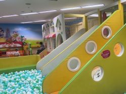 -孩子王(万达广场店)